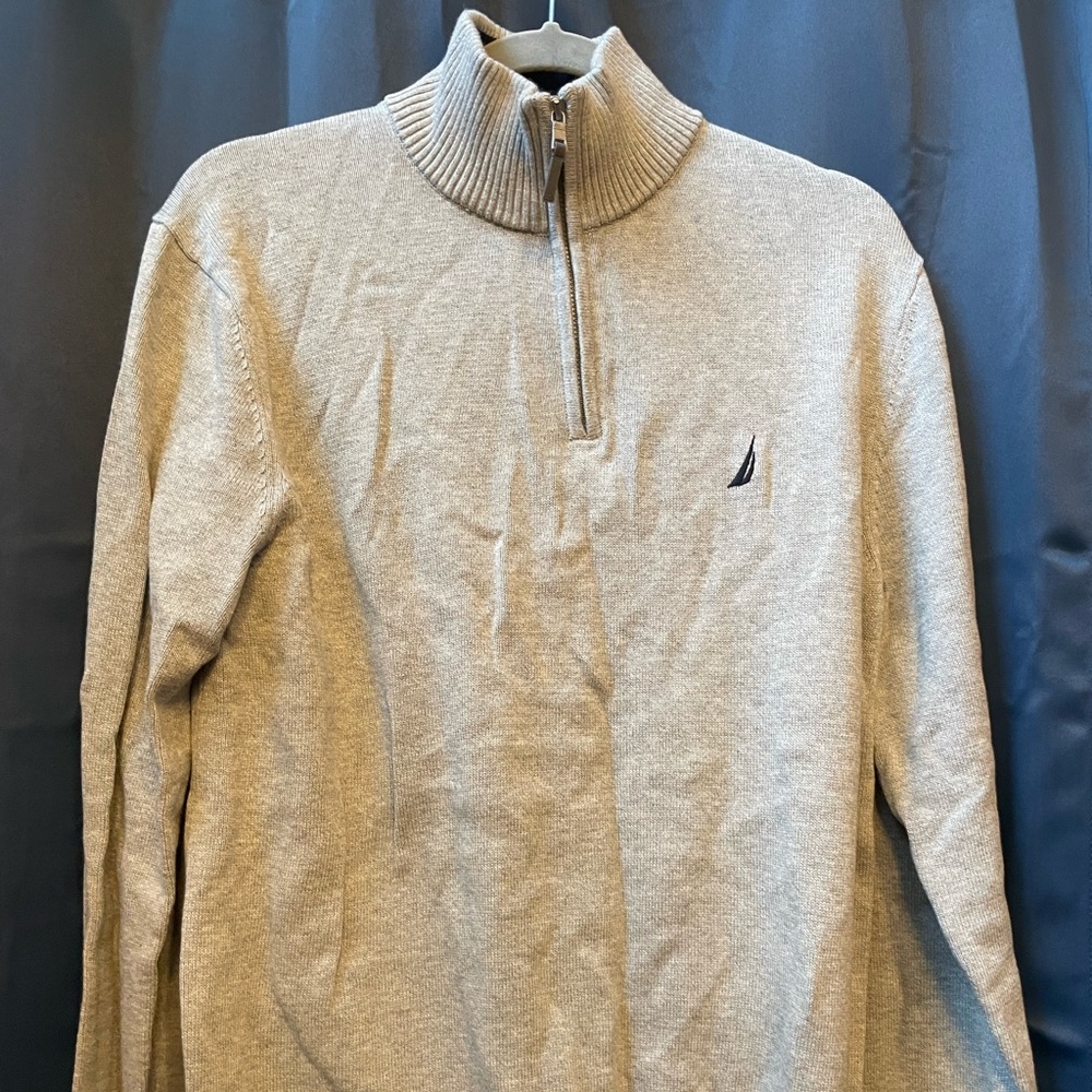 NWT Nautica Mens Quarter Zip Sweater. Size Large